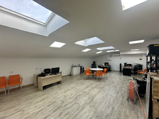 To Let Commercial Property for Rent in Claremont Western Cape